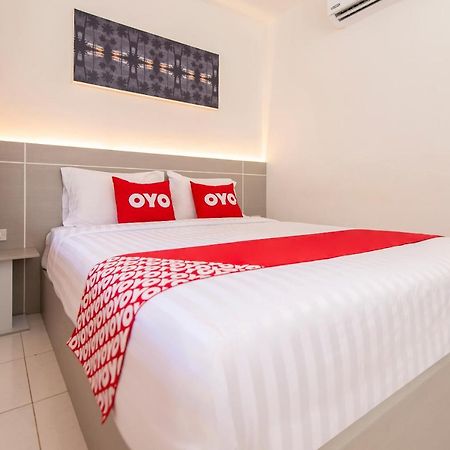 Oyo 328 Onion House Hotel Bãi biển Kata Ngoại thất bức ảnh