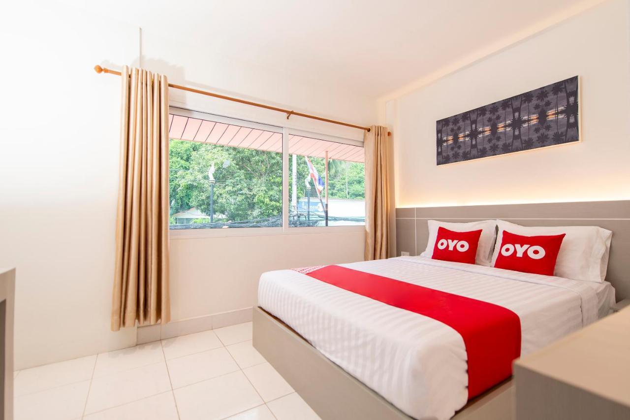 Oyo 328 Onion House Hotel Bãi biển Kata Ngoại thất bức ảnh