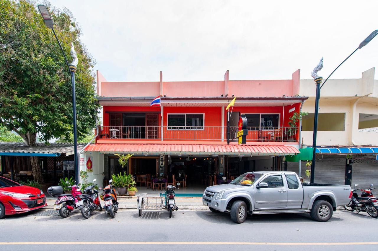 Oyo 328 Onion House Hotel Bãi biển Kata Ngoại thất bức ảnh